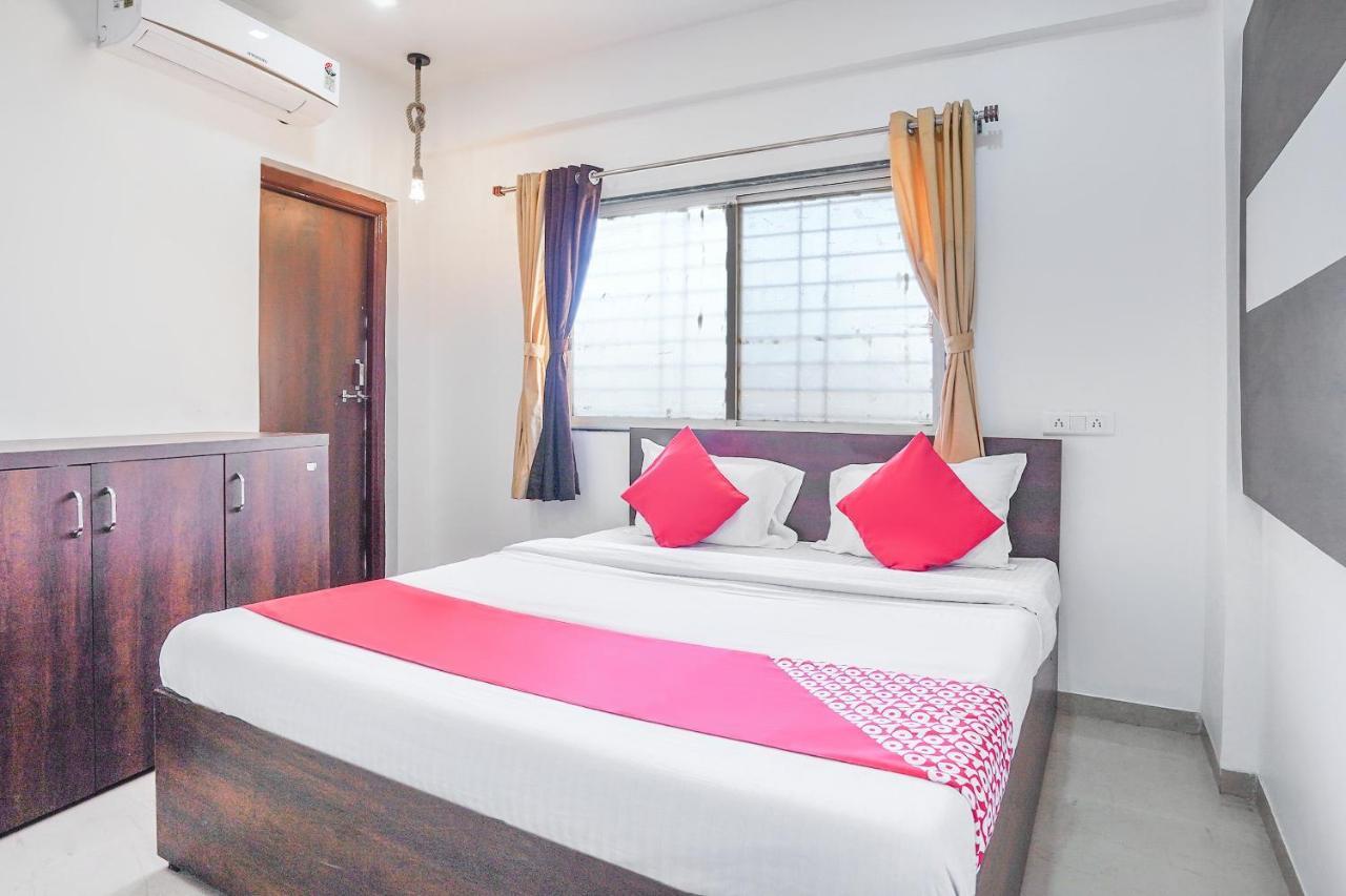 Oyo Flagship 70264 Hotel Vrindavan Mangvadi Dış mekan fotoğraf