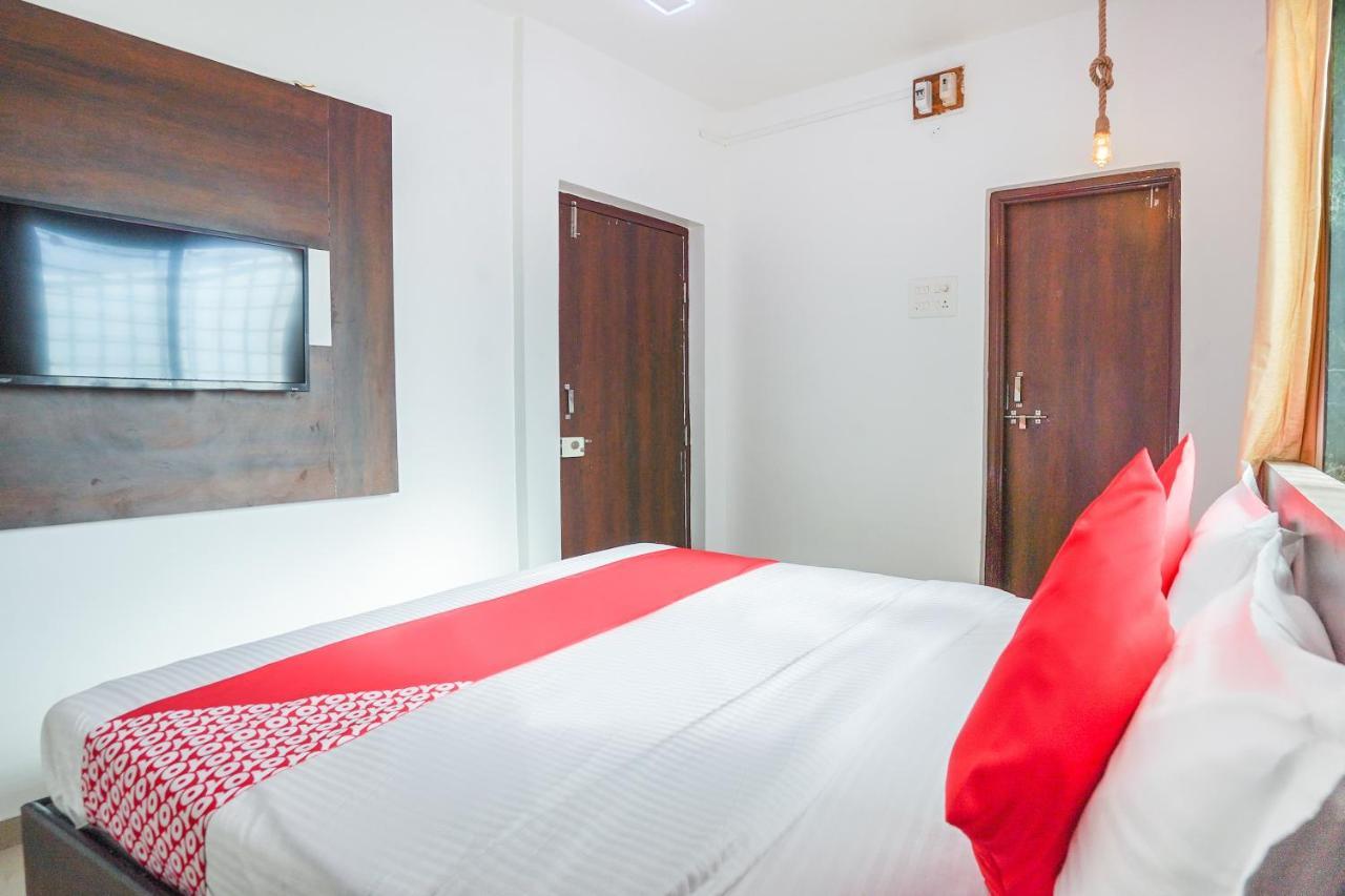 Oyo Flagship 70264 Hotel Vrindavan Mangvadi Dış mekan fotoğraf