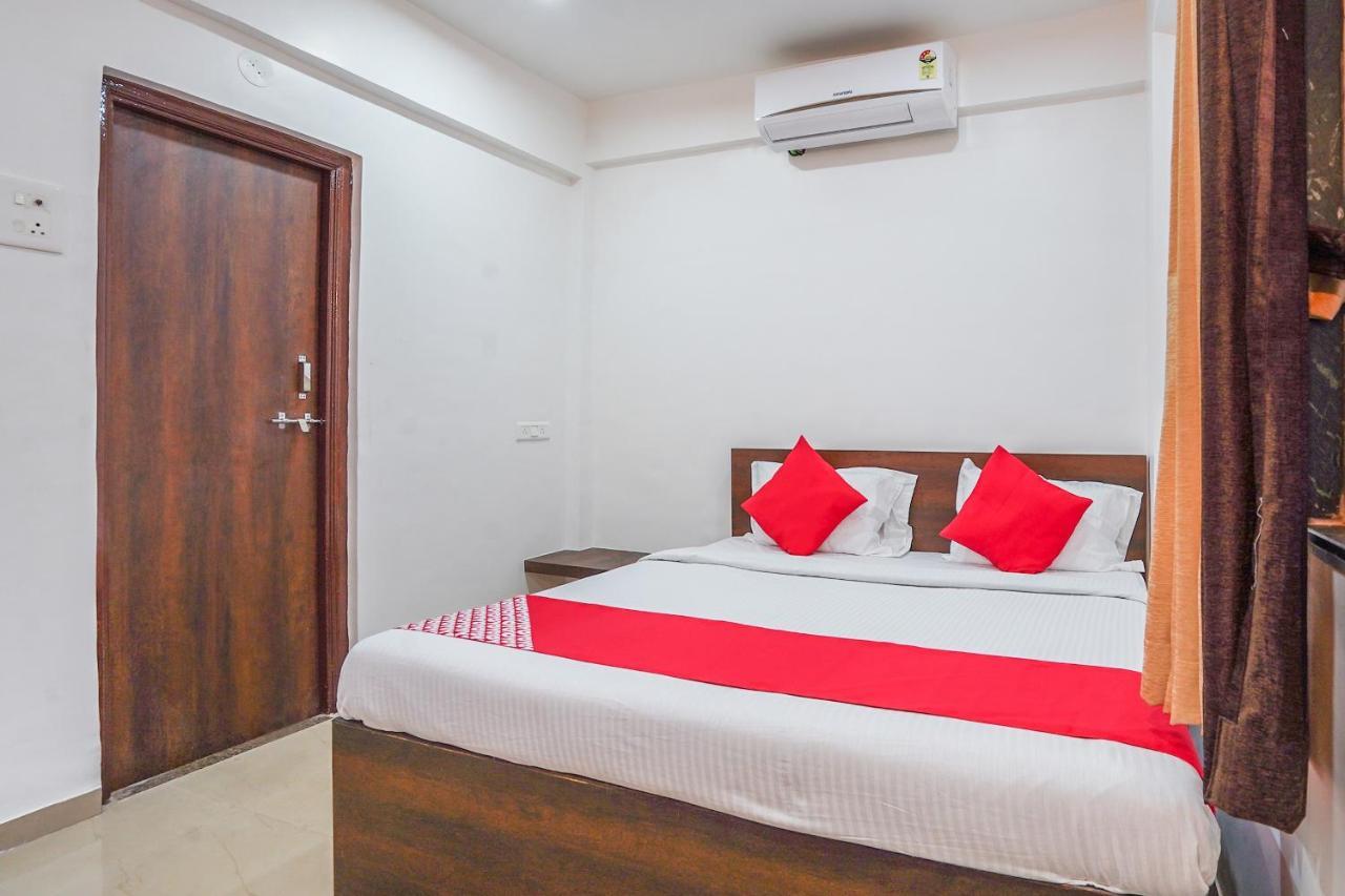 Oyo Flagship 70264 Hotel Vrindavan Mangvadi Dış mekan fotoğraf