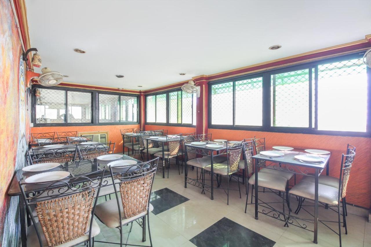 Oyo Flagship 70264 Hotel Vrindavan Mangvadi Dış mekan fotoğraf