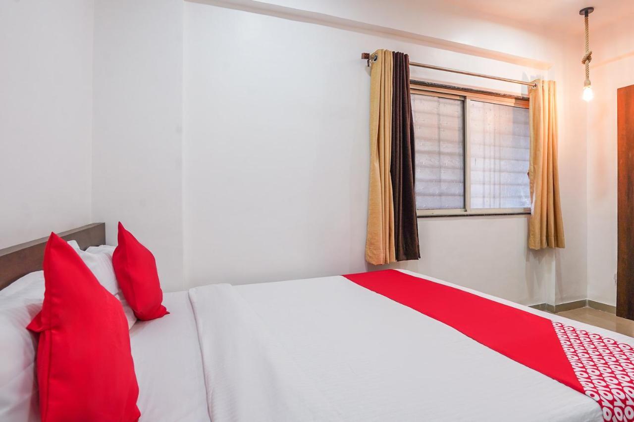 Oyo Flagship 70264 Hotel Vrindavan Mangvadi Dış mekan fotoğraf