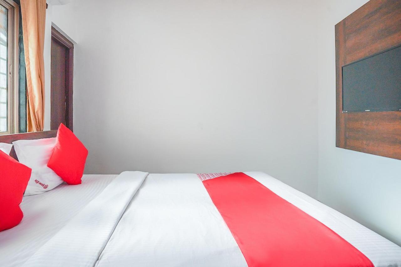 Oyo Flagship 70264 Hotel Vrindavan Mangvadi Dış mekan fotoğraf